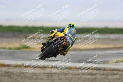 media/May-03-2025-CRA (Sat) [[22b18d099a]]/Races/Race 2/